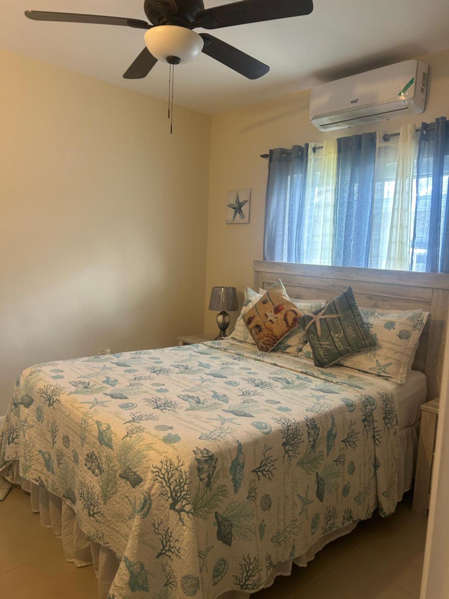 Seamist Villa @Oceanpointe Lucea Comfy 2Br W/Pool Gym & Parking Exterior foto